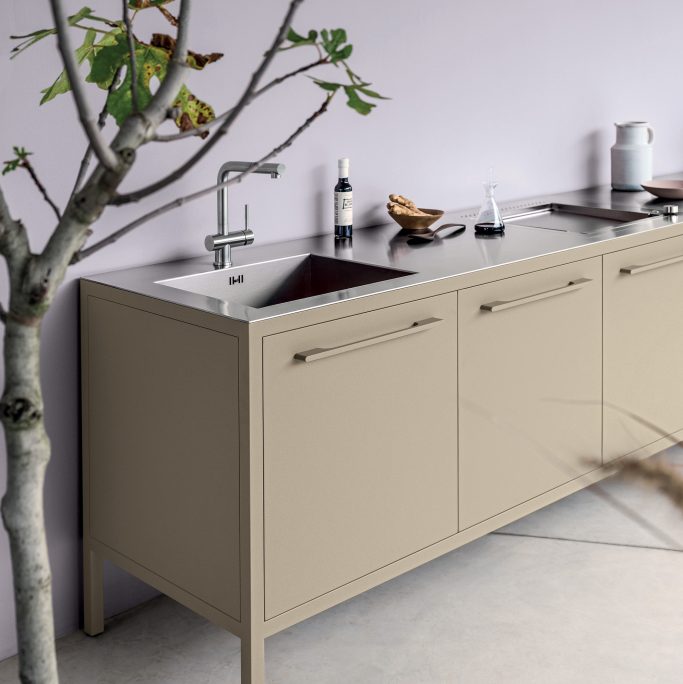 FRAME Outdoor Kitchen + Workbench + INOX top - Kleur Sand